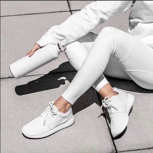 NWT Nike Roshe One Triple White